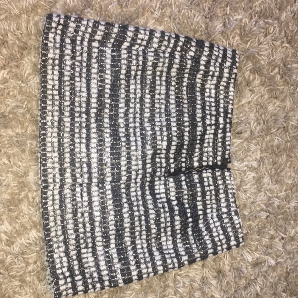 skirt - Picture 4 of 4